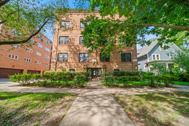 721 Foster St unit 3W, Evanston, IL 60201 - photo 2