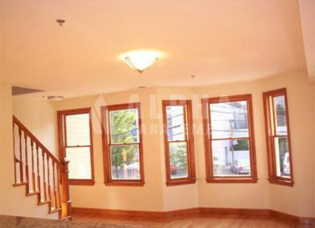 38 Allston St unit 6, Allston, MA 02134 - photo 5
