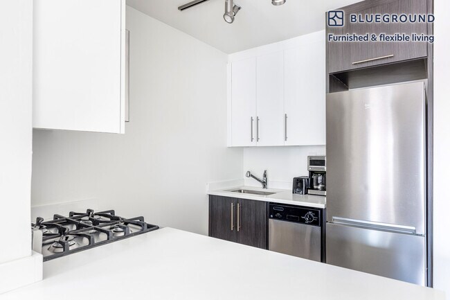 360 W 34th St unit FL12-ID528, New York, NY 10001 - photo 5
