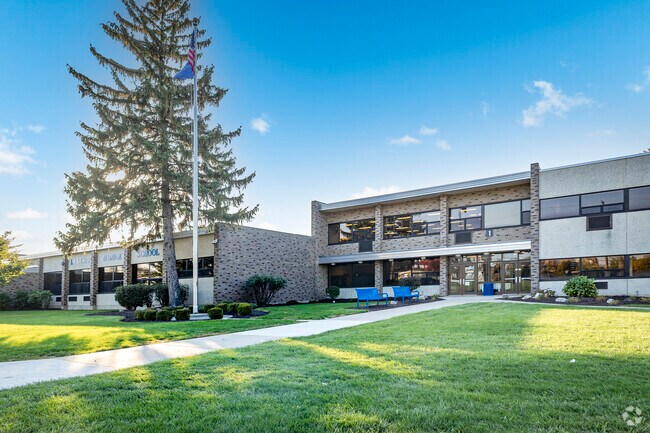 Children from Frances Slocum go to .Lakeside Middle School