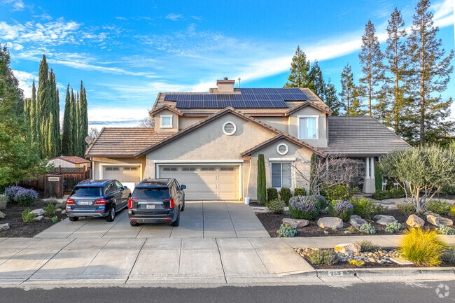 Homes of Tapestry are spacious — with multi-story, open floor plans and three-car garages.