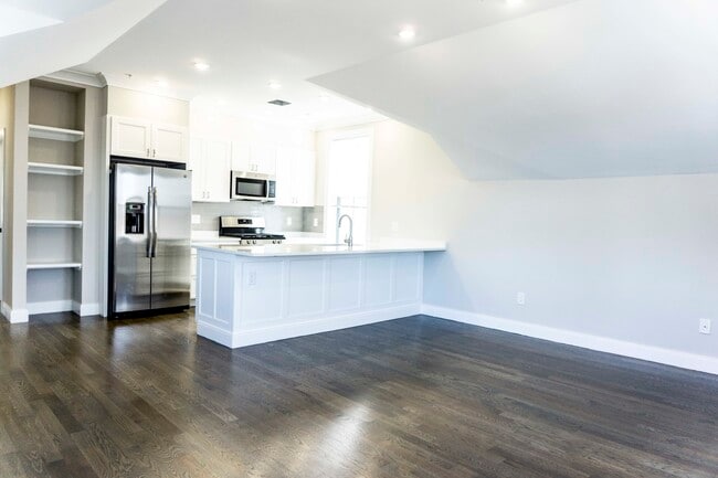 77 Linden St unit 4, Allston, MA 02134 - photo 4