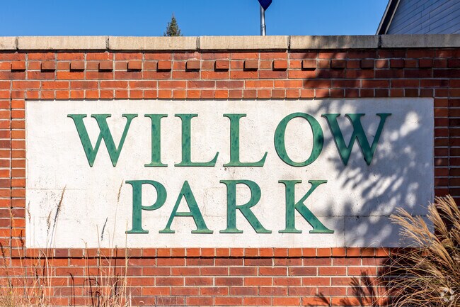 Willow Park offers locals both the tranquility of nature and the amenities of city living.