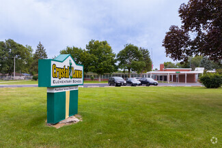 Crystal Lawns Elementary School