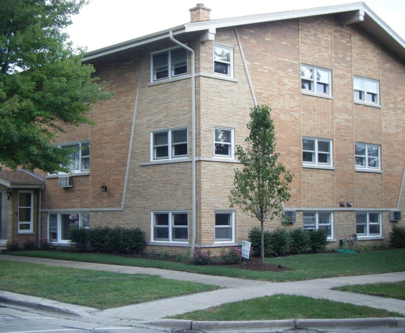 7222 Dixon St unit 104, Forest Park, IL 60130 - photo 1