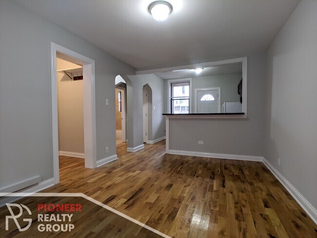 4409 N Wolcott Ave unit 4409-A2, Chicago, IL 60640 - photo 4