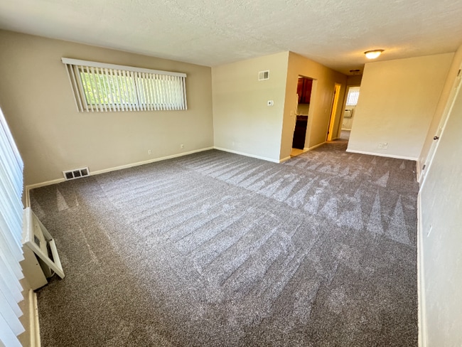 1400 S 20th St unit 7, Lincoln, NE 68502 - photo 3