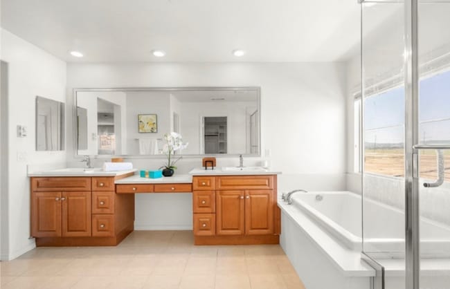 14584 Sleepy Creek Dr, Corona, CA 92880 - photo 3