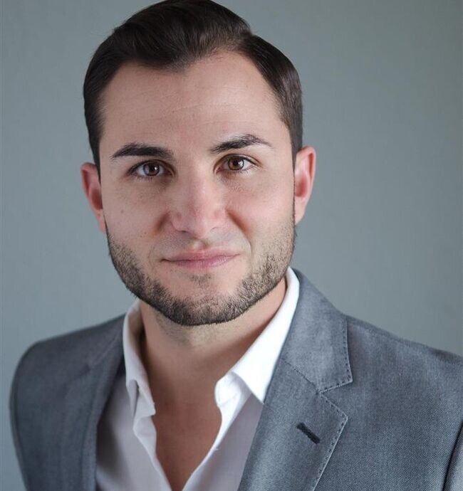 Agent Photo