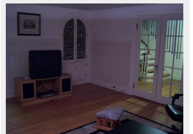 154 Kilsyth Rd unit T, Brighton, MA 02135 - photo 6