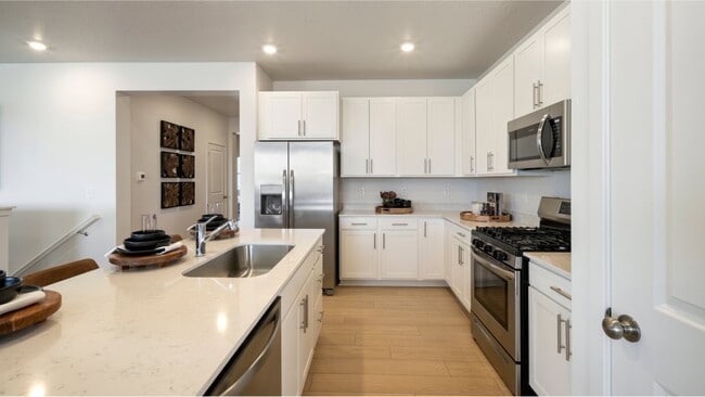 2000 E Porcupine Dr, Eagle Mountain, UT 84005 - photo 6