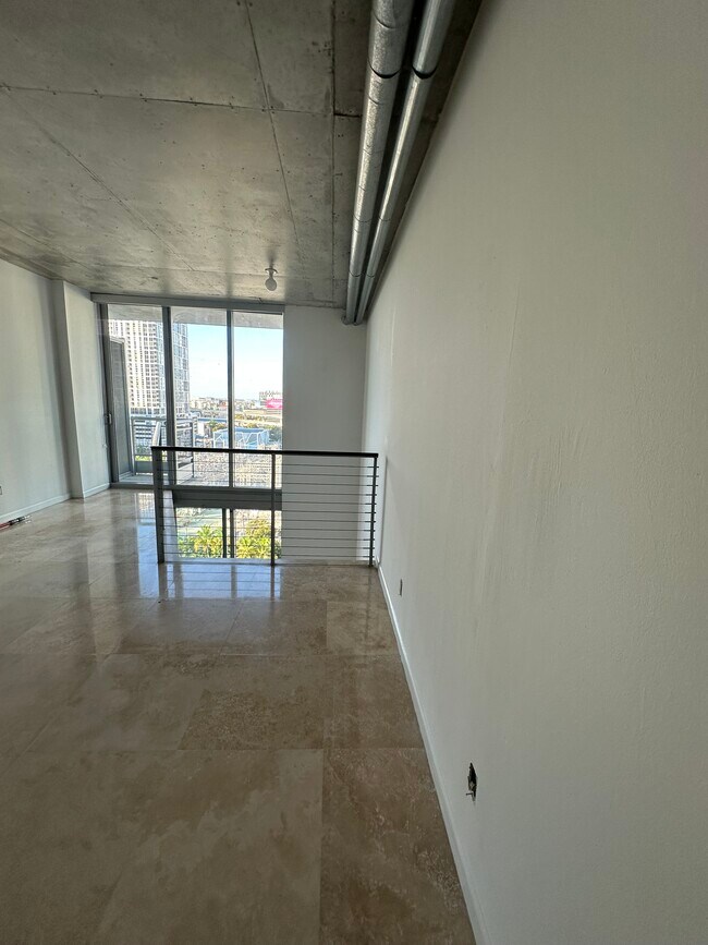 Neo Vertika Condominiums unit 1517, Miami, FL 33130 - photo 3