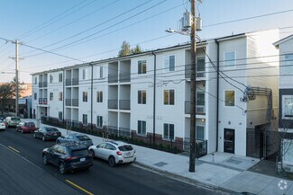 7550 N Lombard St, Portland, OR 97203