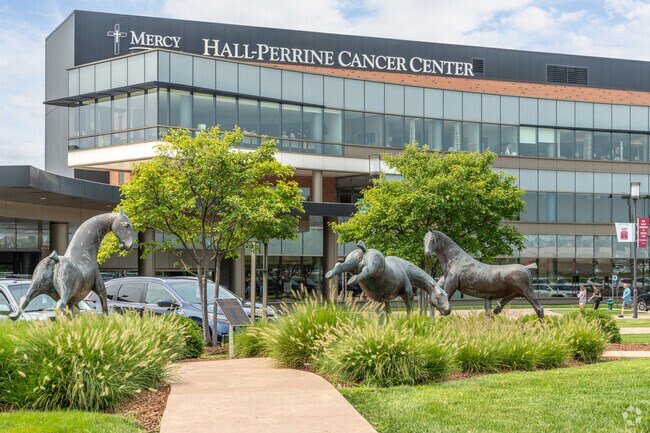Advanced treatments and expert care await at Oak Hill Jackson's Hall-Perrine Cancer Center.