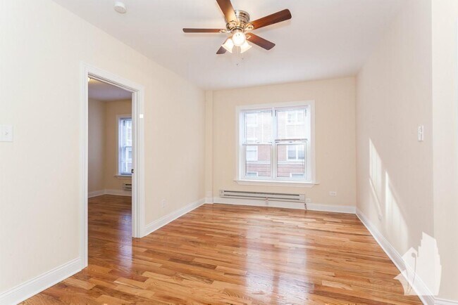 951 W Cornelia Ave unit 3, Chicago, IL 60657 - photo 2