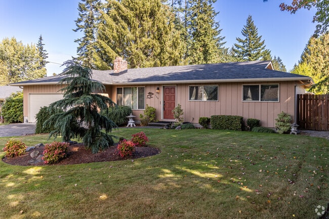 Ranch style homes can be surrounding Beacon Hill drive.
