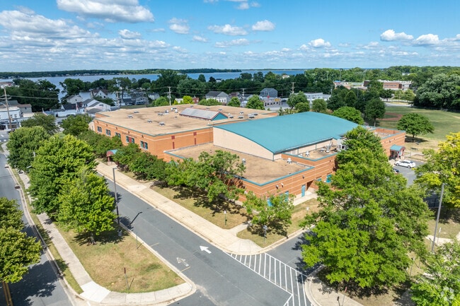 Edgemere Elementary School in Edgemere serves grades Pre-K through 5th.