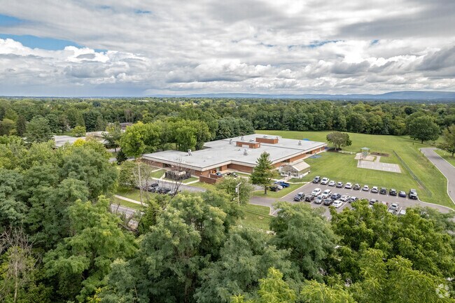 Marshall Street School serves the students of Washington County, Maryland.