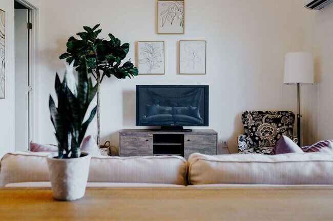 Park Square at Seven Oaks, Bakersfield, CA 93311 - photo 2