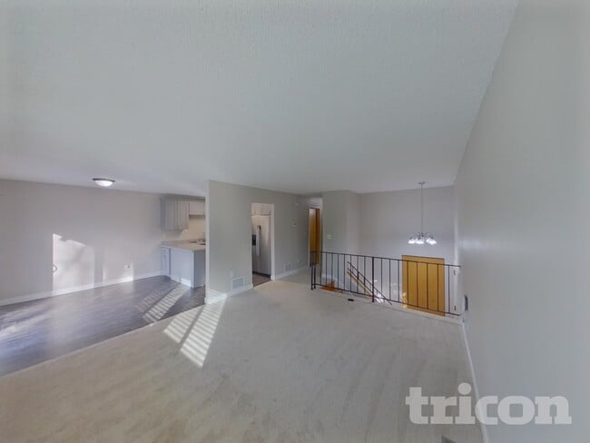 4507 Scott Trail, Saint Paul, MN 55122 - photo 2