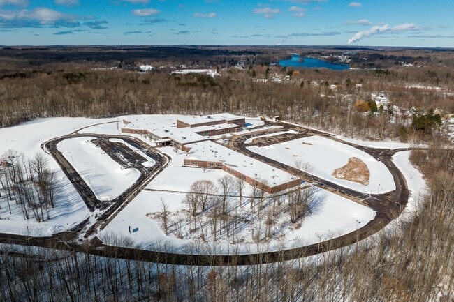 Granby Elementary School in Fulton has 480 students in grades PK, K-6 (2024).