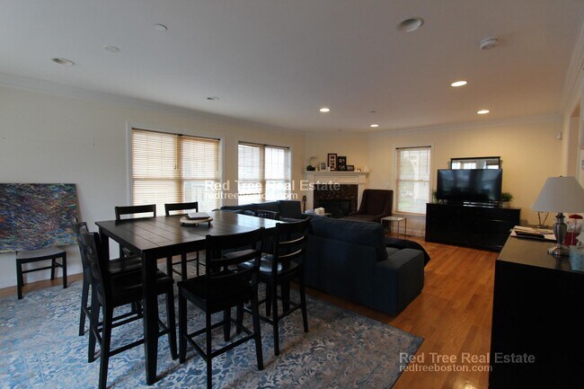 117 Union St, Brighton, MA 02135 - photo 3