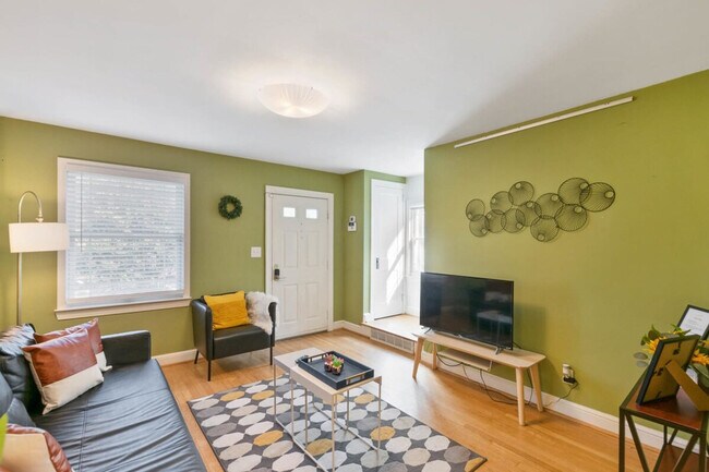 505 E Alexandria Ave unit ID1014270P, Alexandria, VA 22301 - photo 3