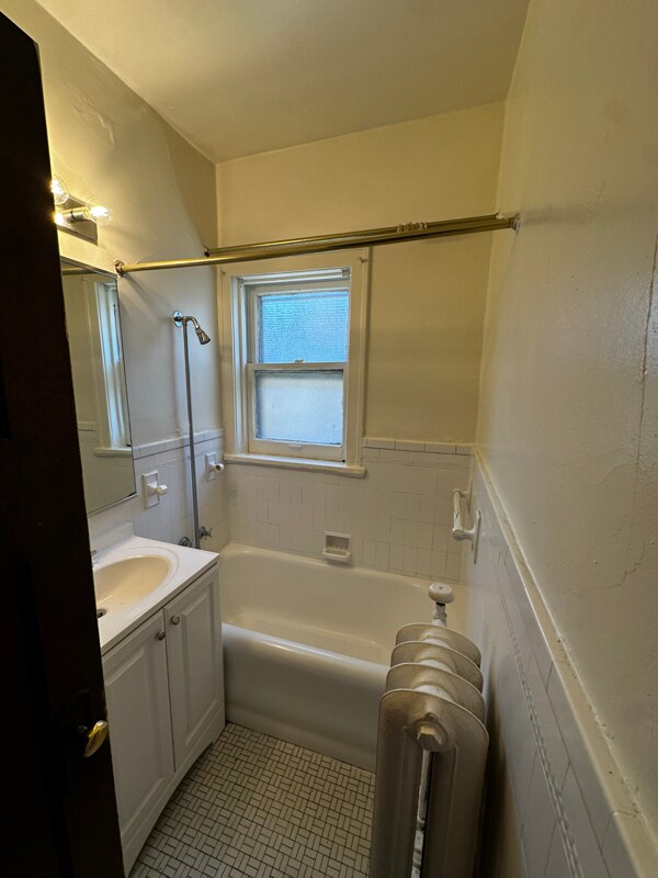 4001 N Prospect Ave unit 25, Milwaukee, WI 53211 - photo 6