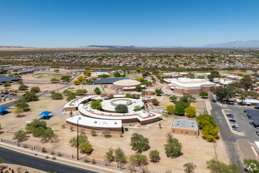 Sahuarita Middle School shares its campus with Sahuarita Intermediate School.