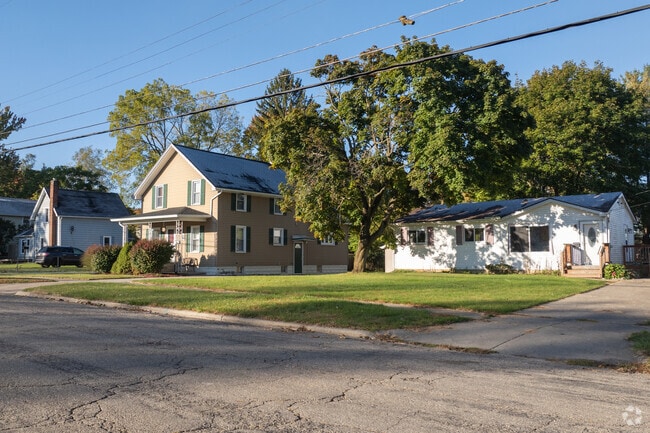 The residential streets of Nixon are quiet and lined with shady mature trees.