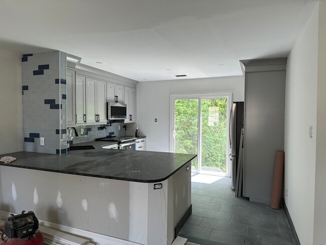 1677 Bluebird Dr unit 1677 B Bluebird Upst, Yardley, PA 19067 - photo 4