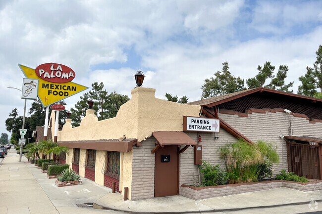 La Paloma Mexican Food offers locals of Pomona Valley a delicious place to eat on a daily basis.