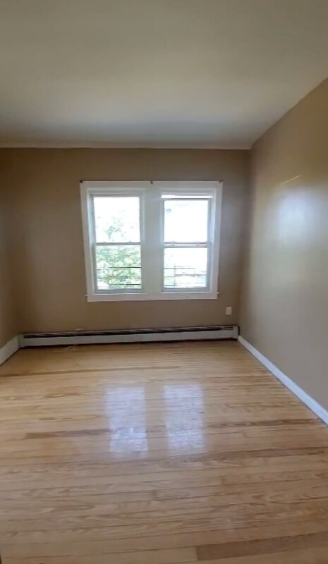 5-36 B 72 St, Far Rockaway, NY 11692 - photo 4