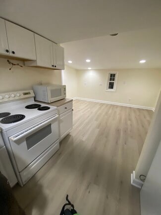 112 Albright Ave Unit 12A, Stratford, CT 06614