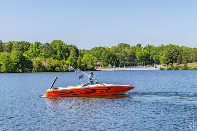 Oak Hollow Lake in Festival Park is always bustling with boats.