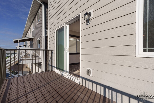 2953 Eldorado Blvd, Eau Claire, WI 54701 - photo 4