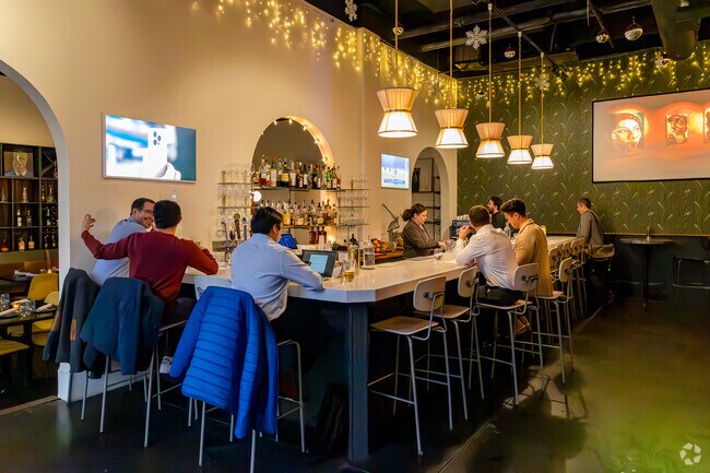 Grab a drink or dinner with friends at The Ashford in Brookhaven.