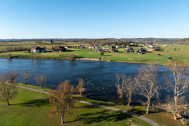 Some homes benefit from local wildlife and access to Holsten River.