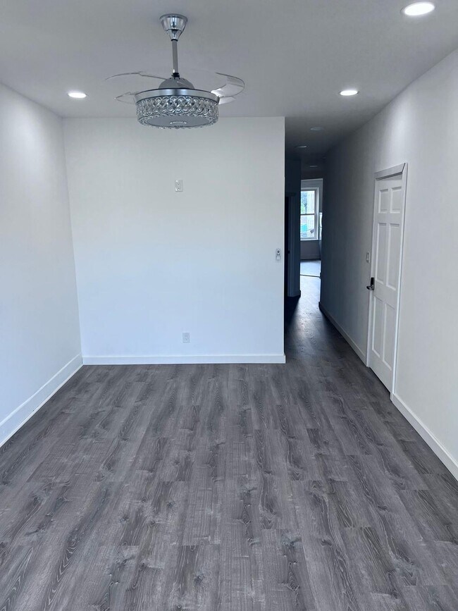 105 Ridgewood Ave unit 1, Brooklyn, NY 11208 - photo 2