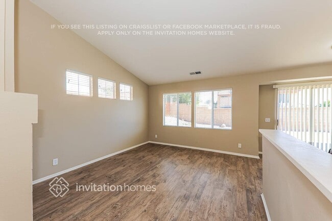 3347 N Carnation Dr, Rialto, CA 92377 - photo 5