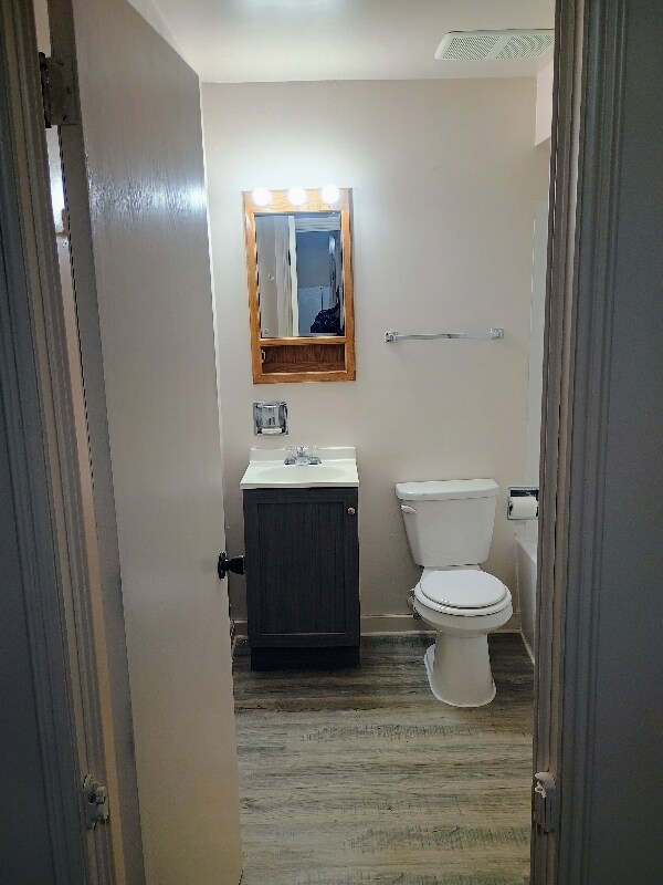 1325 9th St S unit 1325 9th St S Apt 1, Virginia, MN 55792 - photo 5