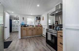 40 Mount Auburn St, Somersworth, NH 03878