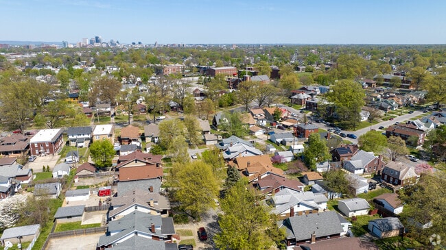 The Bradley Neighborhood is a Quite Community Close to Downtown Louisville