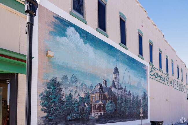 Murals in downtown Webb City memorialize the city's history.