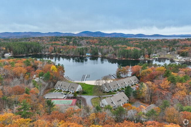 Tuftonboro sits on Lake Winnipesaukee’s shores with stunning mountain views.