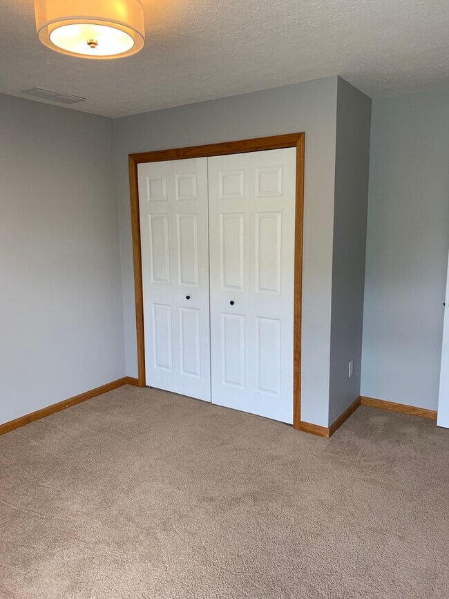 1209 W Aspen Ct unit 1209 Asoen, Bloomington, IN 47404 - photo 6