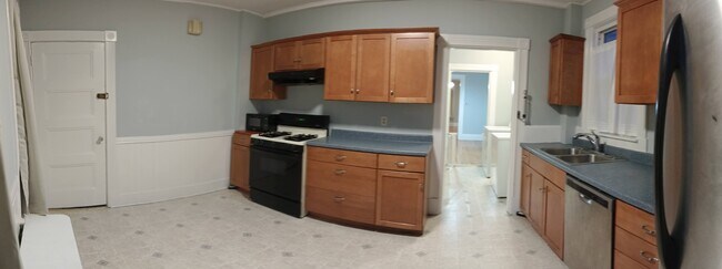 52 Crescent Ave unit 2, Malden, MA 02148 - photo 5