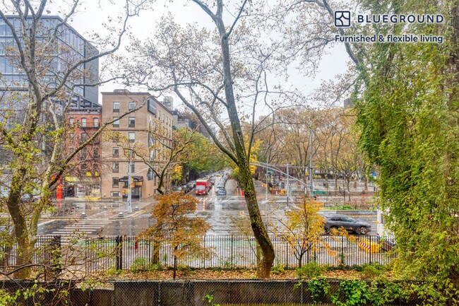 39 E 1st St unit FL2-ID1035, New York, NY 10003 - photo 4