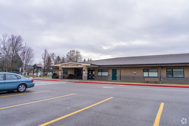 Dalton Elementary is located in a residential neighborhood.