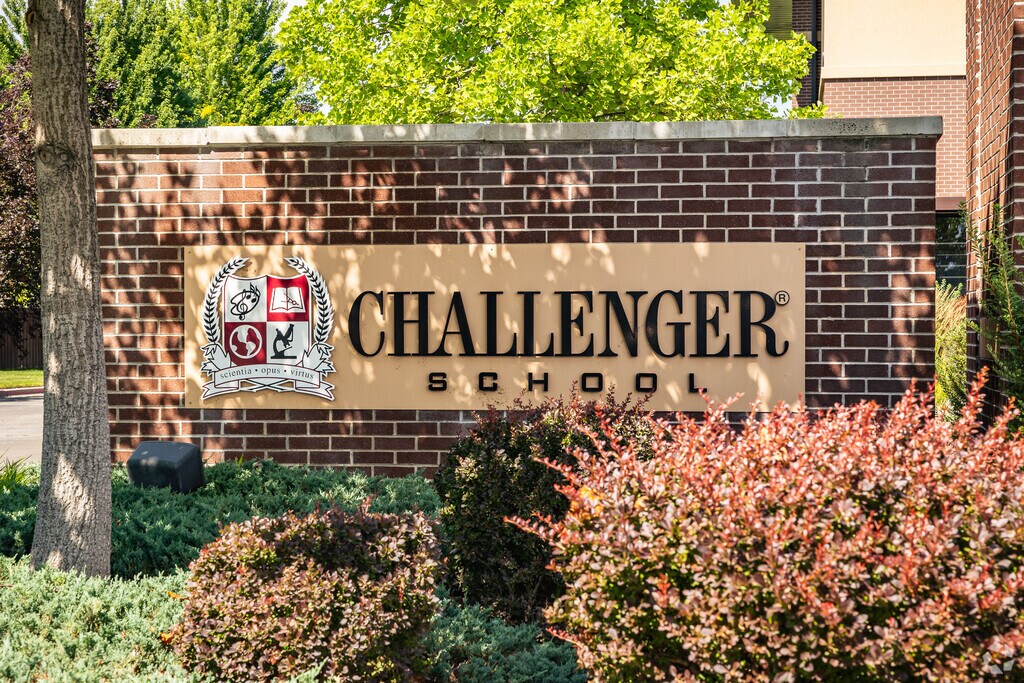 Welcome to the Challenger School of Meridian.